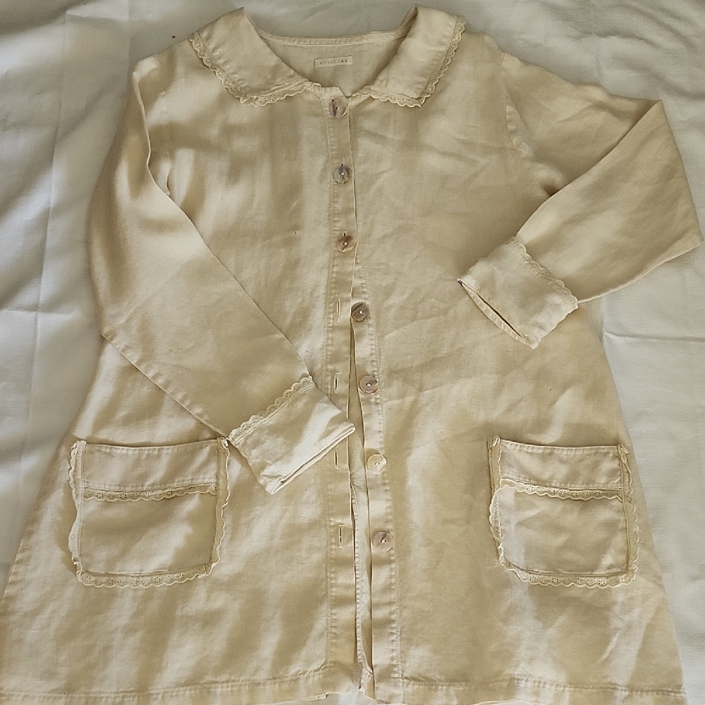 Vintage Cream Lace-Trimmed Women's Robe